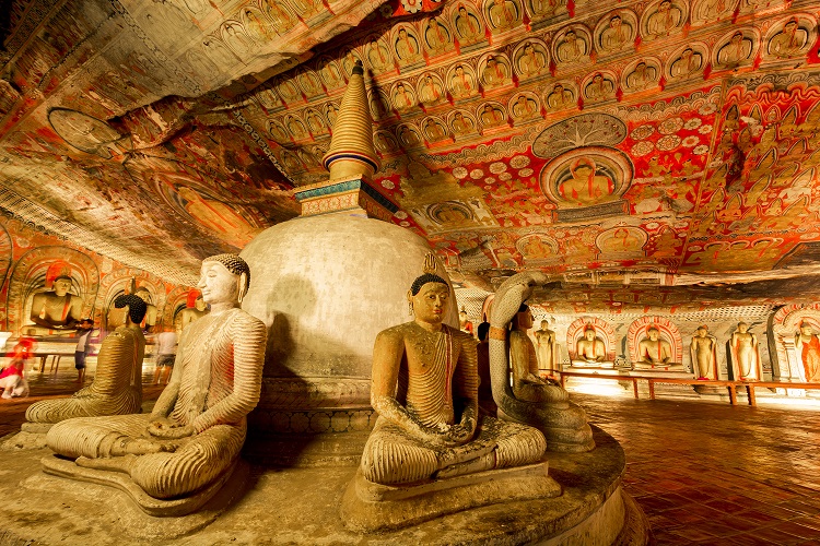 Dambulla Cave Temple-img1